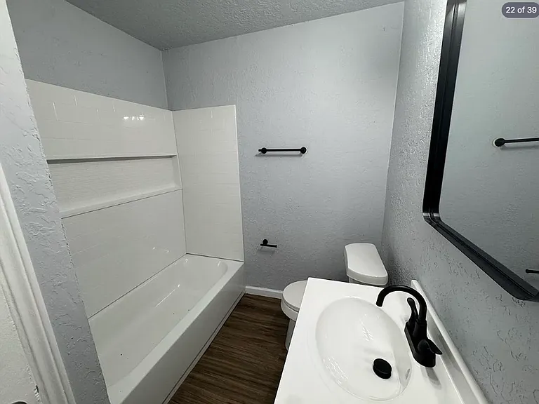 1212 NW Dearborn Ave #2 — Photo 7