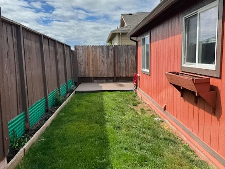 118 N Shasta Ave — Photo 14
