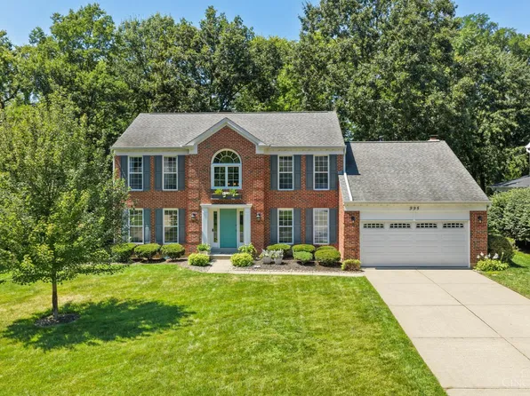 995 Nottingham Dr, Cincinnati, OH 45255