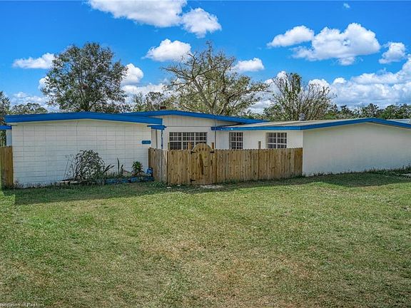 2nd image of 1805 E Recreation Dr