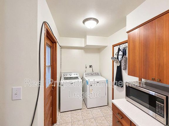 5th image of 409 La Salle Dr