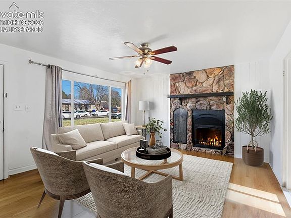 2nd image of 904 Potter Dr