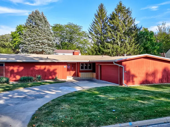 934 Chambers St, Ottawa, IL 61350