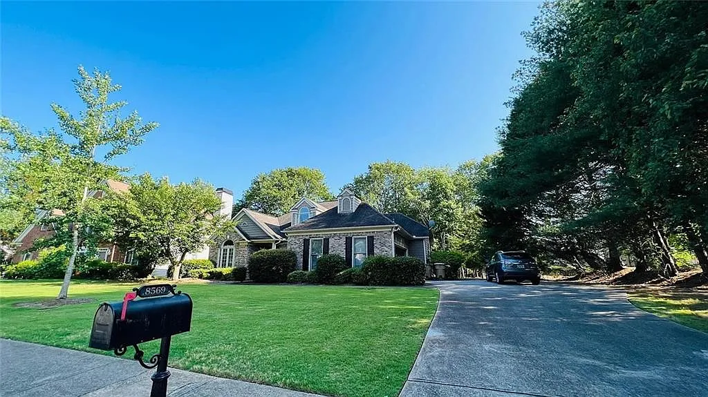 4 bed, 3.5 bath, 3125 sqft, $3,250 — Photo 2