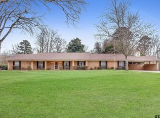 204 Brookwood Ln, White Oak, TX 75693
