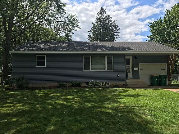 2nd image of 415 N Brown Ave