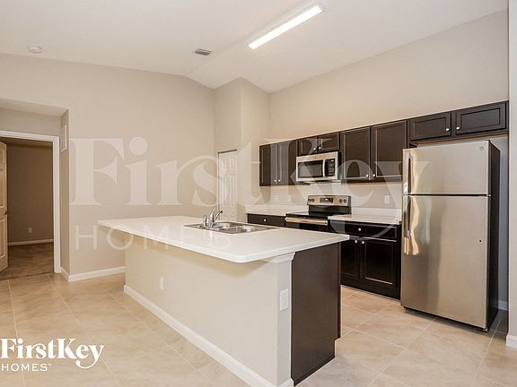 4th image of 1732 SW Hilola Ln