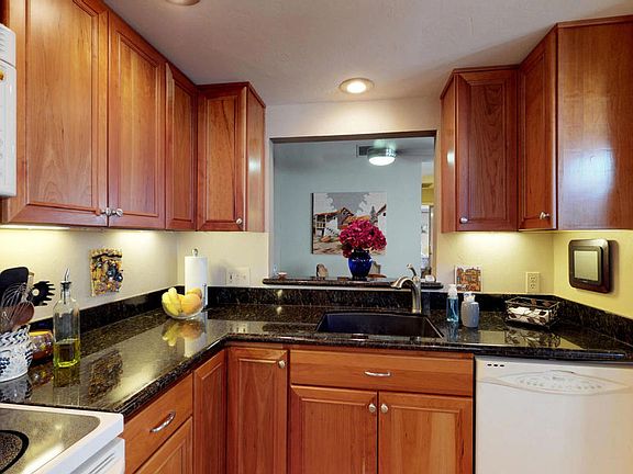 3rd image of 2466 N Palo Hacha Dr