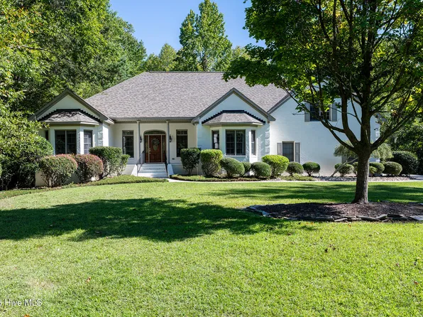 305 Taberna Circle, New Bern, NC 28562