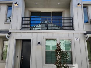 417 W Mahogany Ln #417, Clovis, CA 93611