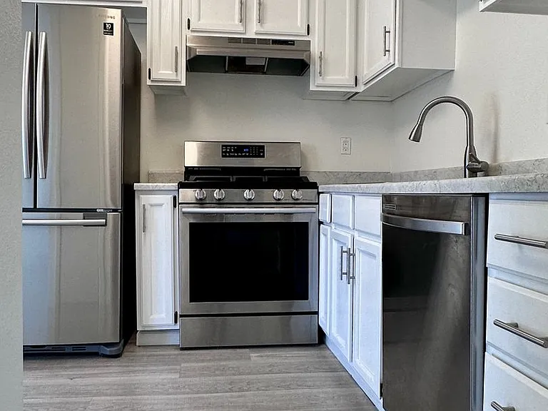 1300 N El Prado Dr — Photo 6