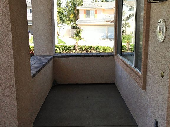 2nd image of 42977 Calle Londe