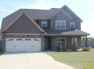 22 Winter Hawk Dr, Fort Mitchell, AL 36856