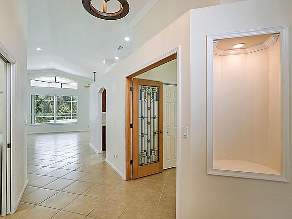 3rd image of 992 SE Westminster Place