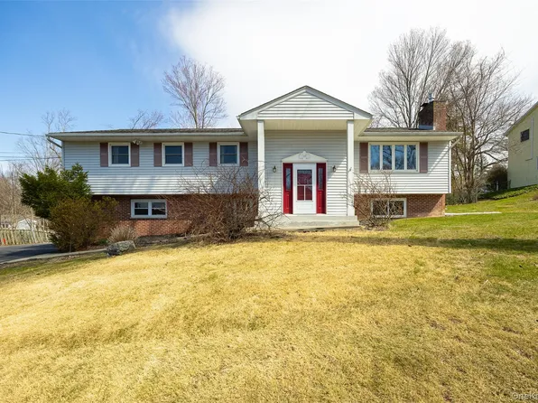 137 Simone Drive, Poughkeepsie, NY 12603