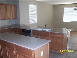 2nd image of 38057 Florac St E