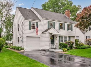 130 Robin Rd, West Hartford, CT 06119