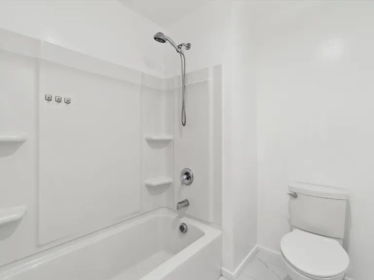 37292 N Yellowstone Dr — Photo 2