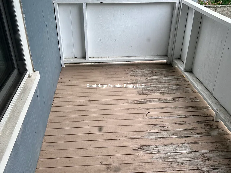 Walden St — Photo 18