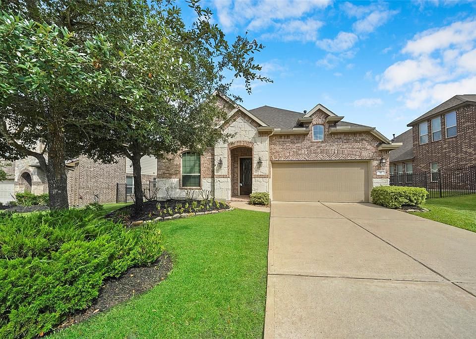 1st image of 50 Hearthshire Cir