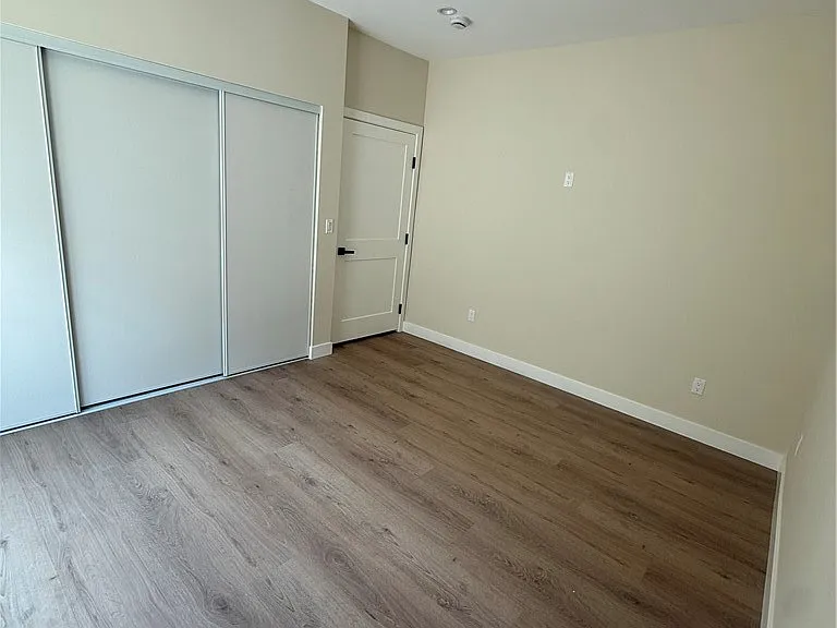 7826 Kyle St — Photo 4