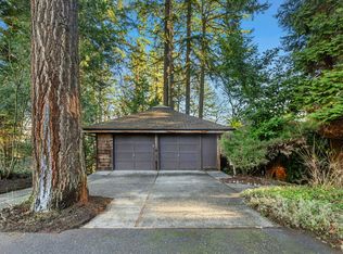 4820 91st Ave SE, Mercer Island, WA 98040