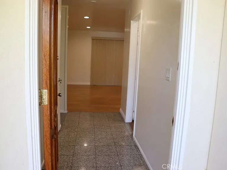 18616 Lassen St — Photo 13
