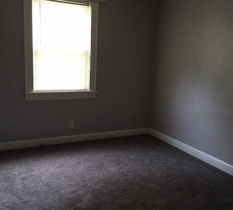 4th image of 414 26th St #A