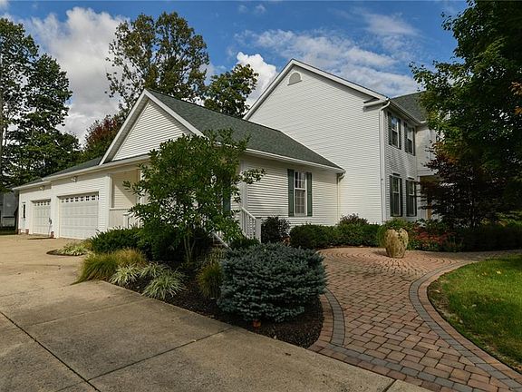 3rd image of 7520 Hudson Park Dr