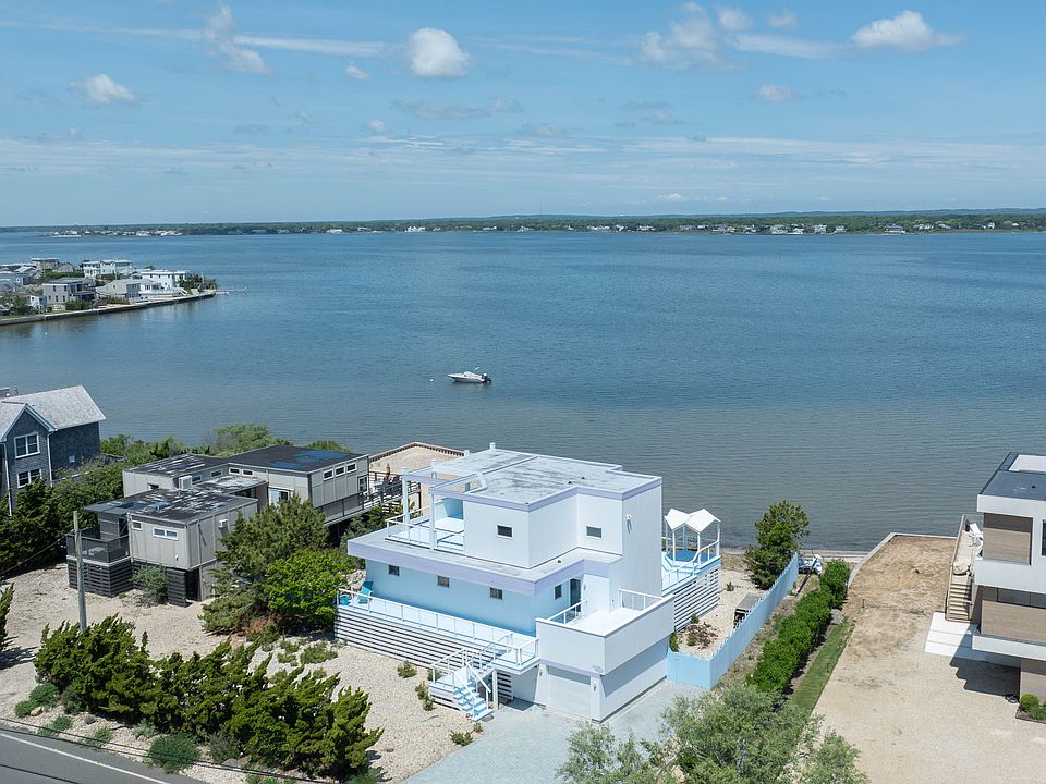 1st image of 398 Dune Rd