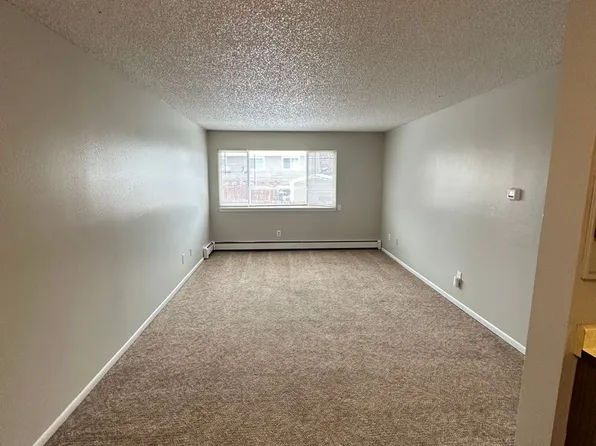 108 Camelot Ct, 108 Camelot Ct APT 203, Cheyenne, WY 82009
