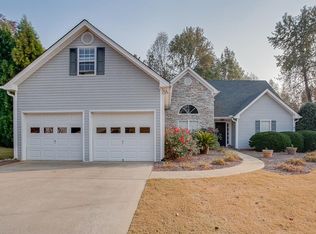 6228 Compass Dr, Flowery Branch, GA 30542