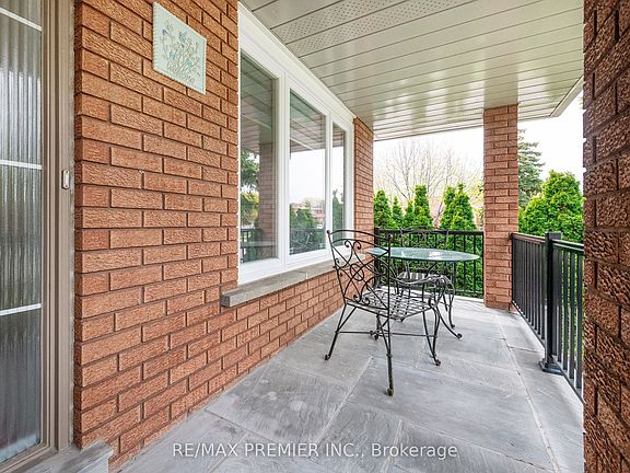 3rd image of 175 Medallion Blvd