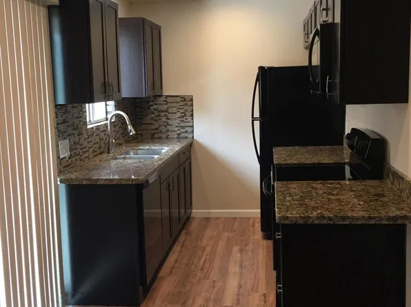 10617 N 15th Way APT C, Phoenix, AZ 85020
