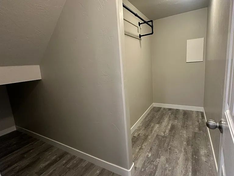 Bedroom 3 Closet