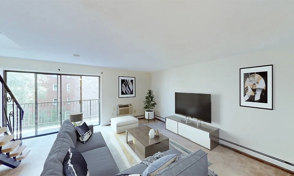 21 Highland Ave #5
