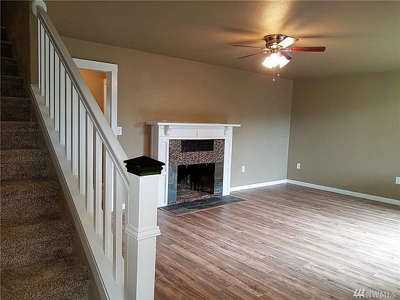 3rd image of 1220 N Tower Ave
