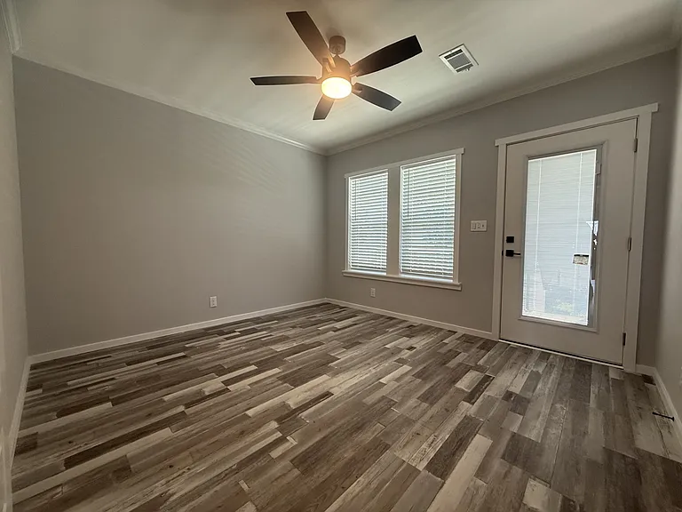 5715 Camelford Dr #528 — Photo 16