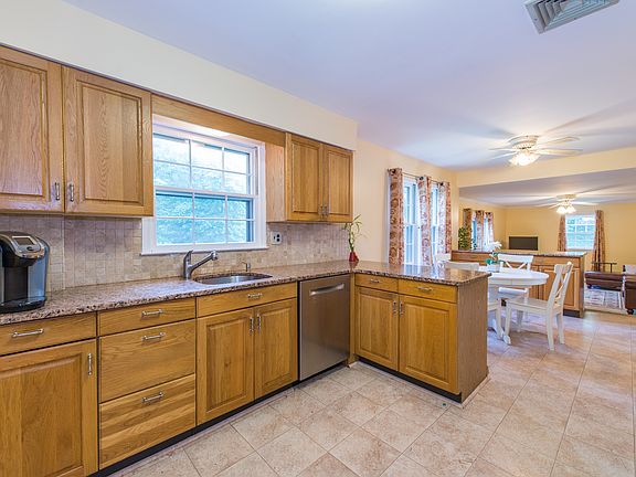 Eat in Kitchen