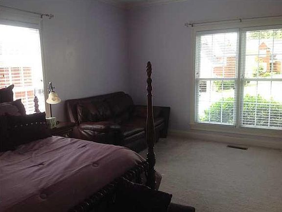 4th image of 1869 Weston Pl NW