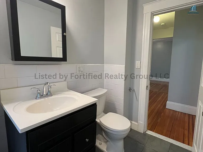 142 Washington St #1 — Photo 16