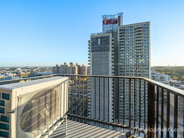 931 Carroll Street image 3 of 46