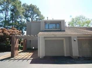 4793 Towering Oaks Dr, Memphis, TN 38117