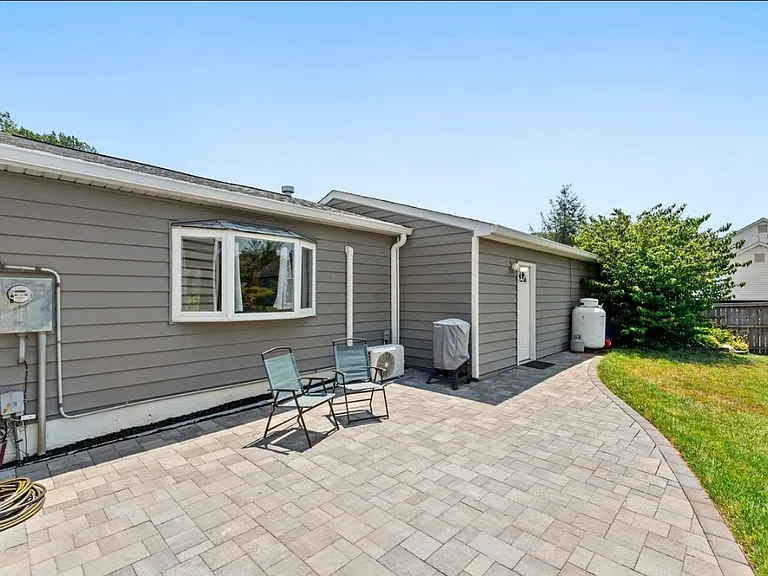 8158 Poplar Grove Dr — Photo 41