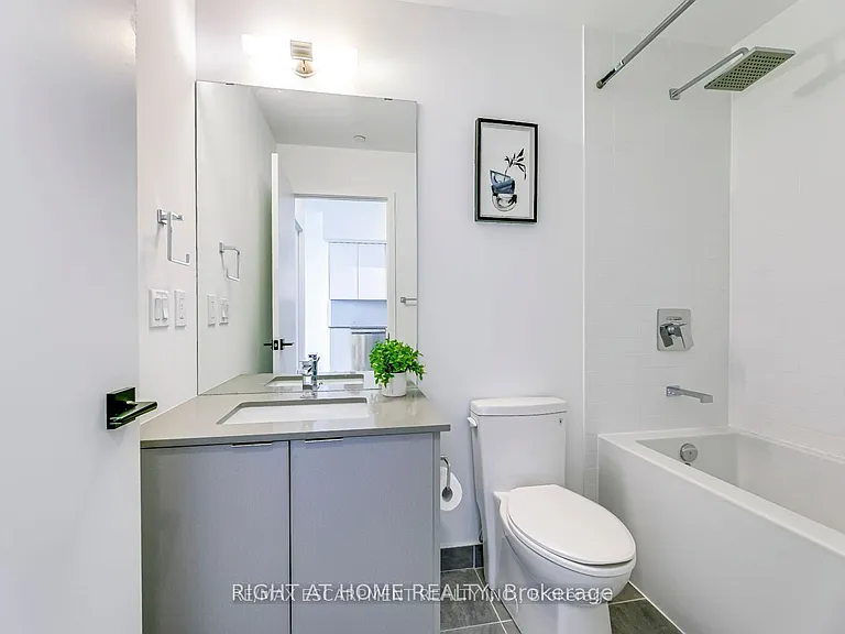 2485 Taunton Rd #435 — Photo 14