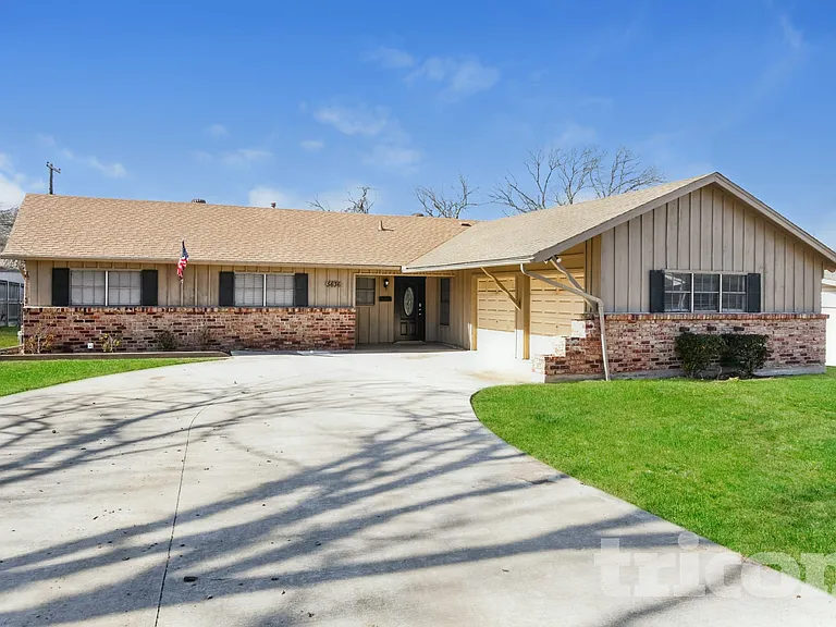 5636 Wimbleton Way — Photo 1