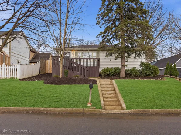 104 E Division St, Lemont, IL 60439