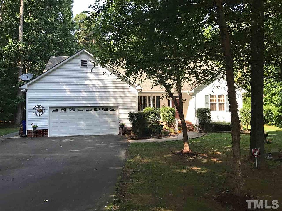 1st image of 220 Climbing Aster Ct