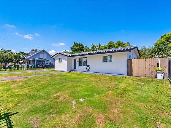 4th image of 17841 SW 112th Pl