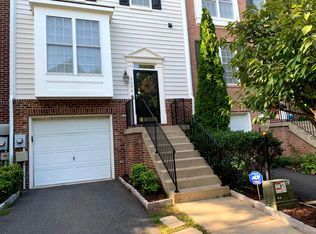 7606 Audubon Meadow Way, Alexandria, VA 22306